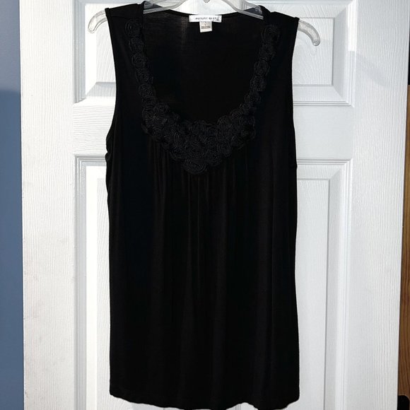 august silk Tops - EUC - LIKE NEW! August Silk Black Tank Top Blouse Size L